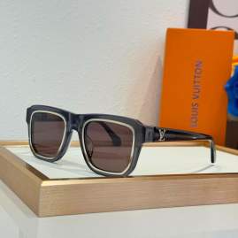 Picture of Louis Vuitton Sunglasses _SKUfw76702854fw